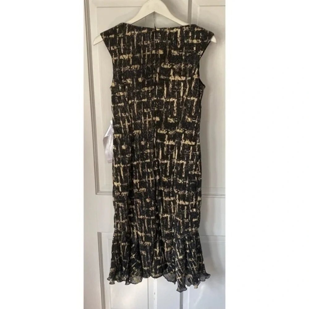 Ieena for Mac Duggal Black and Gold Knee Length Sheath Print Dress Size 6 NWT
